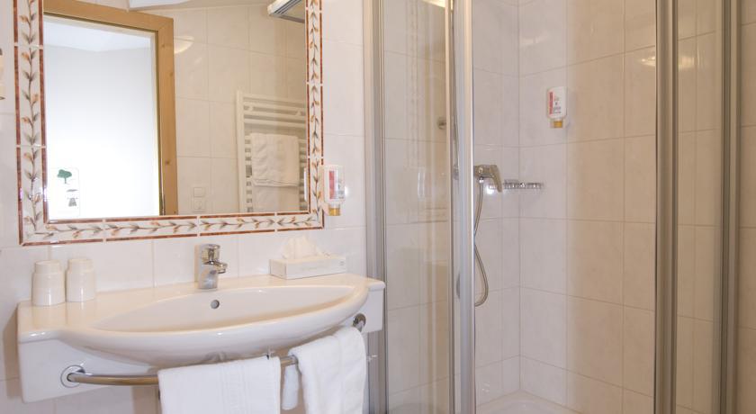 Vital - Und Wellnesshotel Hanneshof Filzmoos Szoba fotó